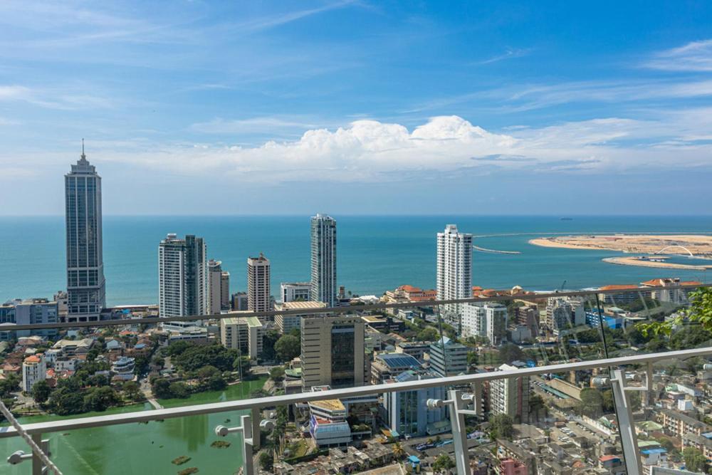 Апартаменти Altair Luxury Colombo By Miracle Екстер'єр фото